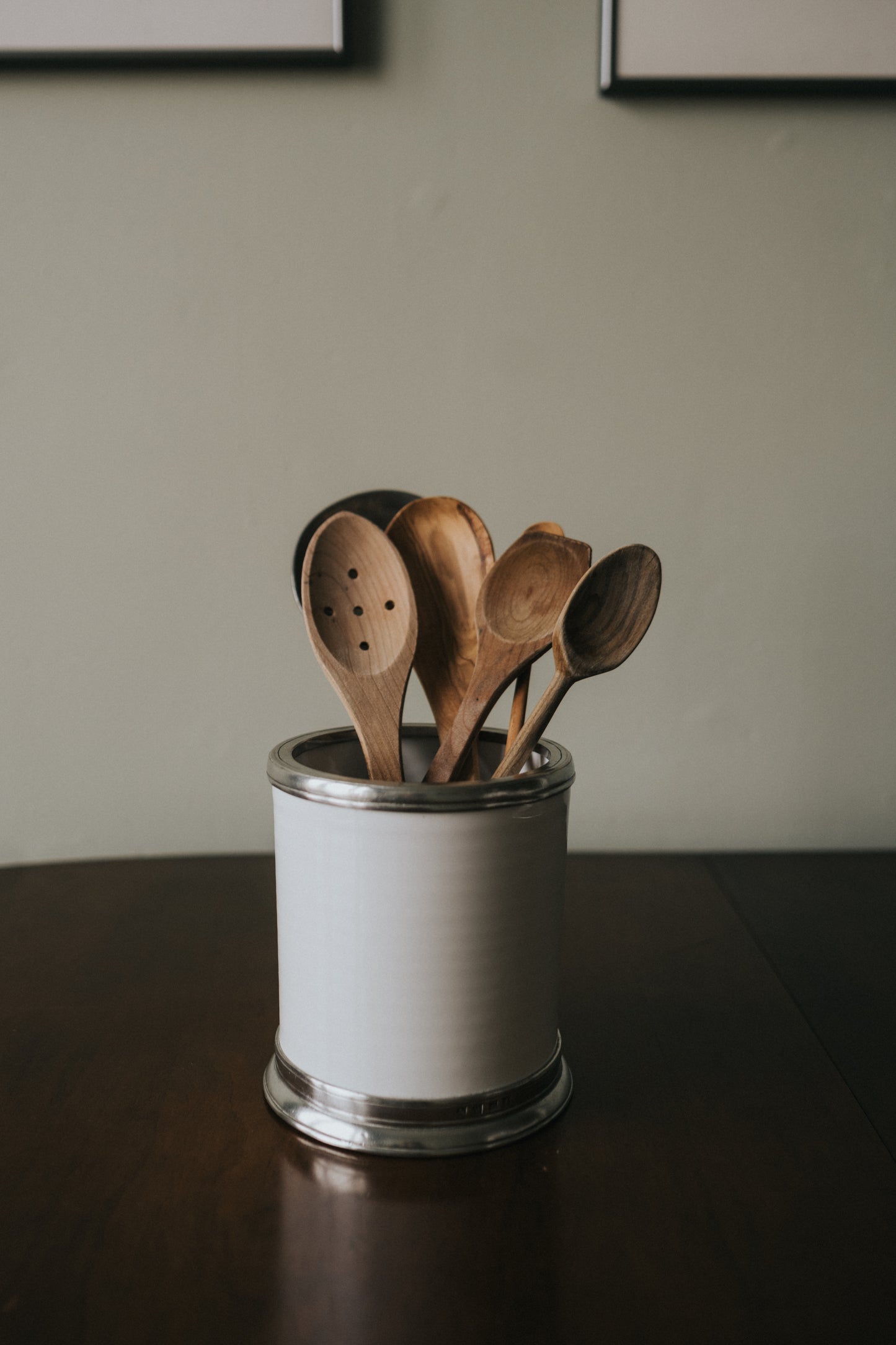 Convivio Utensil Holder